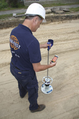 Dynamic load plate tester with app